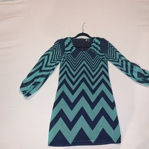 SEMI-FITTED DRESS! Size SMALL